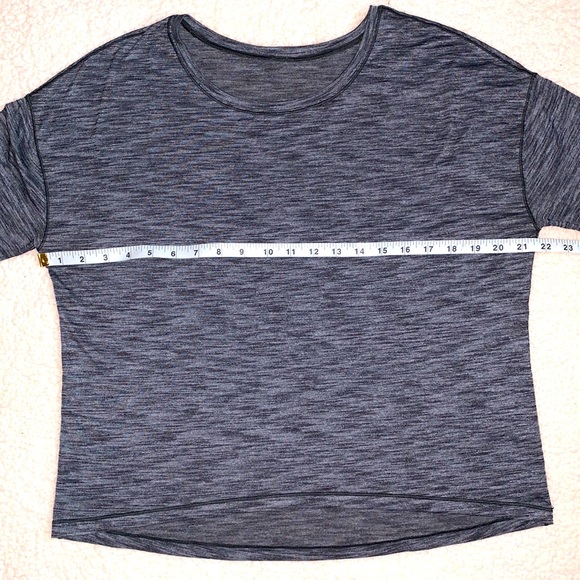 Lululemon Run It Out tee - Picture 5 of 7